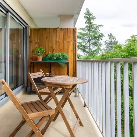 Balcon Avec Parking Securise